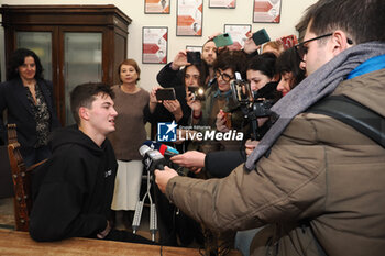 2024-01-05 - press conference Matteo Mariotti, a boy from Parma who was attacked by a shark in Australia and had his leg amputated - - Bologna, Italy, January 5, 2024 - photo: corrispondente Bologna - PRESS CONFERENCE MATTEO MARIOTTI, A BOY FROM PARMA ATTACKED BY A SHARK IN AUSTRALIA AND WHO HAD HIS LEG AMPUTATED - NEWS - HEALTH