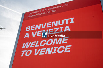 2024-04-28 - Access control gates in Veneice - ACCESS CONTROL GATES IN VENICE - NEWS - SOCIETY