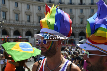 2024-06-15 - People taking part in the annual Pride Parade in the streets of Rome - ROMA PRIDE 2024 - NEWS - SOCIETY