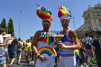 2024-06-15 - People taking part in the annual Pride Parade in the streets of Rome - ROMA PRIDE 2024 - NEWS - SOCIETY