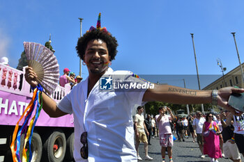 2024-06-15 - People taking part in the annual Pride Parade in the streets of Rome - ROMA PRIDE 2024 - NEWS - SOCIETY