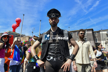 2024-06-15 - People taking part in the annual Pride Parade in the streets of Rome - ROMA PRIDE 2024 - NEWS - SOCIETY