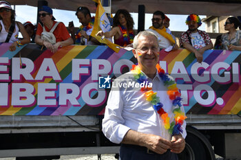 2024-06-15 - Benedetto Della Vedova of +Europa party taking part in the annual Pride Parade in the streets of Rome - ROMA PRIDE 2024 - NEWS - SOCIETY