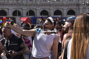 2024-06-15 - People taking part in the annual Pride Parade in the streets of Rome - ROMA PRIDE 2024 - NEWS - SOCIETY