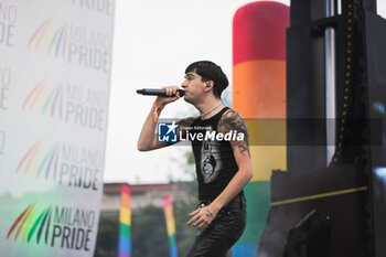 2024-06-29 - Sethu on stage - MILANO PRIDE PARADE  - NEWS - SOCIETY