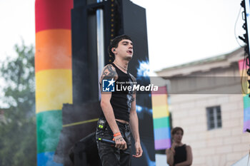 2024-06-29 - Sethu on stage - MILANO PRIDE PARADE  - NEWS - SOCIETY