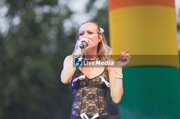 2024-06-29 - Chadia Rodriguez on stage - MILANO PRIDE PARADE  - NEWS - SOCIETY