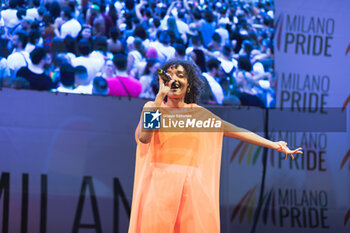 2024-06-29 - Kate on stage - MILANO PRIDE PARADE  - NEWS - SOCIETY