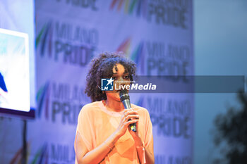 2024-06-29 - Kate on stage - MILANO PRIDE PARADE  - NEWS - SOCIETY