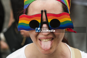 2024-06-29 - Women and men parade through the streets of Naples for Mediterranean Pride of Naples 2024 - NAPOLI PRIDE PARADE - NEWS - SOCIETY