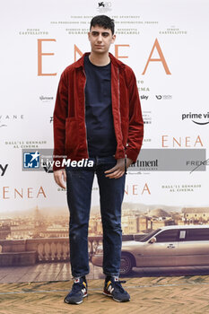2024-01-08 - Cesare Castellitto during the Photocall of the movie ENEA, at HOTEL DE LA VILLE, Rome, Italy. - PHOTOCALL ENEA UN FILM DI PIETRO CASTELLITTO  - NEWS - VIP