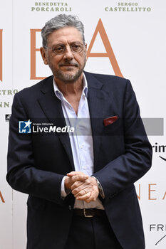 2024-01-08 - Sergio Castellitto during the Photocall of the movie ENEA, at HOTEL DE LA VILLE, Rome, Italy. - PHOTOCALL ENEA UN FILM DI PIETRO CASTELLITTO  - NEWS - VIP