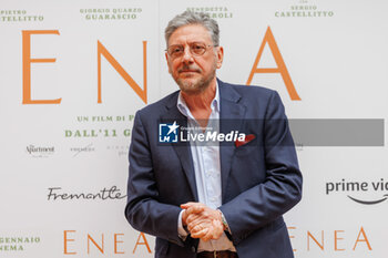2024-01-08 - Sergio Castellitto during the photocall of movie Enea, 8 january 2024 at Hotel De La Ville, Rome, Italy - PHOTOCALL MOVIE ENEA - NEWS - VIP