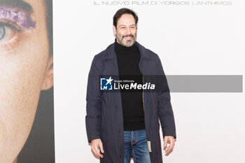 2024-01-16 - Matteo Branciamore during the photocall of the movie Povere Creature, 16 january 2024 at Cinema Barberini, Rome, Italy - PHOTOCALL MOVIE POVERE CREATURE - NEWS - VIP
