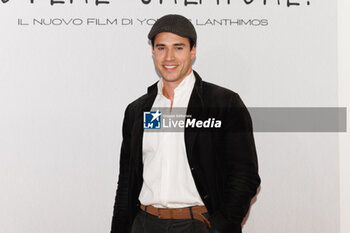 2024-01-16 - Danilo D’Agostino during the photocall of the movie Povere Creature, 16 january 2024 at Cinema Barberini, Rome, Italy - PHOTOCALL MOVIE POVERE CREATURE - NEWS - VIP