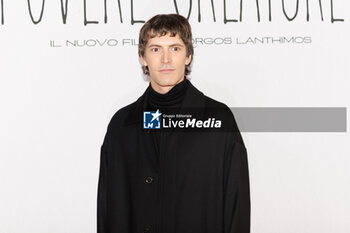 2024-01-16 - Giovanni Caccamo during the photocall of the movie Povere Creature, 16 january 2024 at Cinema Barberini, Rome, Italy - PHOTOCALL MOVIE POVERE CREATURE - NEWS - VIP