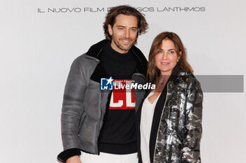 2024-01-16 - Luca Capuano and Carlotta Lo Greco during the photocall of the movie Povere Creature, 16 january 2024 at Cinema Barberini, Rome, Italy - PHOTOCALL MOVIE POVERE CREATURE - NEWS - VIP