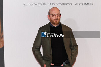 2024-01-16 - Carlo Luca De Ruggieri during the photocall of the movie Povere Creature, 16 january 2024 at Cinema Barberini, Rome, Italy - PHOTOCALL MOVIE POVERE CREATURE - NEWS - VIP