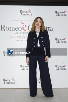 2024-02-13 - Viviana Colais during the Photocall of the movie “Giulietta e Romeo”, 13 February, 2024 at the Hotel Visconti in Rome, Italy. - PHOTOCALL MOVIE GIULIETTA è ROMEO - NEWS - VIP