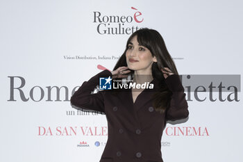 2024-02-13 - Pilar Fogliati during the Photocall of the movie “Giulietta e Romeo”, 13 February, 2024 at the Hotel Visconti in Rome, Italy. - PHOTOCALL MOVIE GIULIETTA è ROMEO - NEWS - VIP