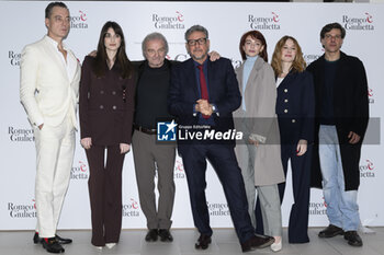 2024-02-13 - The Cast during the Photocall of the movie “Giulietta e Romeo”, 13 February, 2024 at the Hotel Visconti in Rome, Italy. - PHOTOCALL MOVIE GIULIETTA è ROMEO - NEWS - VIP