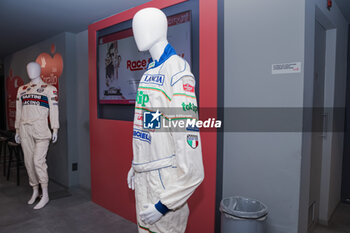 2024-03-13 - The suit from the film - PHOTOCALL OF THE FILM 