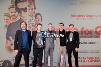 2024-03-13 - The cast of Race for Glory - PHOTOCALL OF THE FILM 