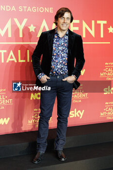 2024-03-14 - Davide Devenuto during the Photocall of the tv serie CALL MY AGENT 2, 14 march 2024 at Cinema The Space, Rome, Italy - PHOTOCALL CALL MY AGENT 2 - NEWS - VIP