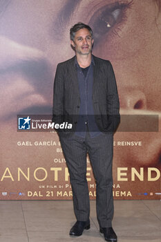 2024-03-20 - GAEL GARCIA BERNAL during the Photocall of the movie “Another End”, 20 March, 2024 at the Barberini Cinema in Rome, Italy. - PHOTOCALL ANOTHER END - NEWS - VIP