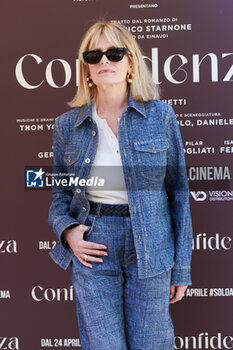 2024-04-17 - Isabella Ferrari during the Photocall of the movie CONFIDENZA, 17 April 2024 at HTL De La Ville, Rome, Italy - PHOTOCALL CONFIDENZA - NEWS - VIP
