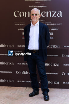 2024-04-17 - Daniele Luchetti during the Photocall of the movie CONFIDENZA, 17 April 2024 at HTL De La Ville, Rome, Italy - PHOTOCALL CONFIDENZA - NEWS - VIP