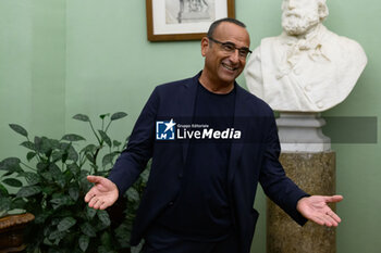 2024-06-03 - Carlo Conti during Photocall and Press Conference of TIM Summer Hits at Campidoglio Hall of Flags on June 1, 2024 in Rome, Italy. - PHOTOCALL TIM SUMMER HITS - NEWS - VIP