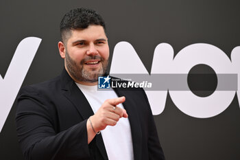 2024-06-19 - Salvatore Esposito attends the Photocall SKY Program at Barberini Palace in Rome, Italy on July 19th, 2024 - PHOTOCALL IN ROME - SKY PROGRAM - NEWS - VIP