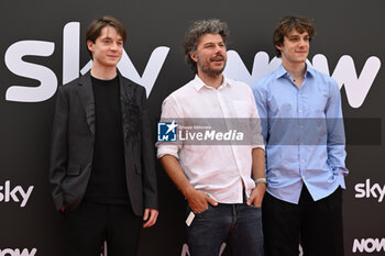 2024-06-19 - Elia Nuzzolo, Sydney Sibilia and Matteo Giuggioli attends the Photocall SKY Program at Barberini Palace in Rome, Italy on July 19th, 2024 - PHOTOCALL IN ROME - SKY PROGRAM - NEWS - VIP