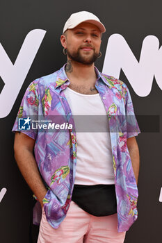 2024-06-19 - Francesco Gullo attends the Photocall SKY Program at Barberini Palace in Rome, Italy on July 19th, 2024 - PHOTOCALL IN ROME - SKY PROGRAM - NEWS - VIP