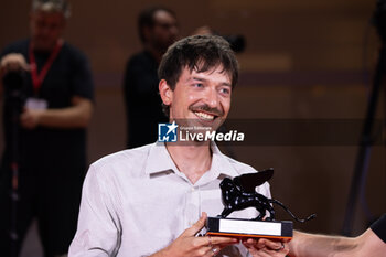 2024-09-07 -  - 2024 WINNERS PHOTOCALL - THE 81ST VENICE INTERNATIONAL FILM FESTIVAL - NEWS - VIP