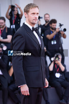 2024-09-07 - Alexander Skarsgard attends the Closing Ceremony red carpet during the 81st Venice International Film Festival at Palazzo del Cinema on September 07, 2024 in Venice, Italy. ©Photo: Cinzia Camela. - 2024 CLOSING CEREMONY RED CARPET - THE 81ST VENICE INTERNATIONAL FILM FESTIVAL - NEWS - VIP