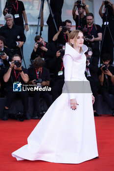 2024-09-07 - Isabelle Huppert attends the Closing Ceremony red carpet during the 81st Venice International Film Festival at Palazzo del Cinema on September 07, 2024 in Venice, Italy. ©Photo: Cinzia Camela. - 2024 CLOSING CEREMONY RED CARPET - THE 81ST VENICE INTERNATIONAL FILM FESTIVAL - NEWS - VIP