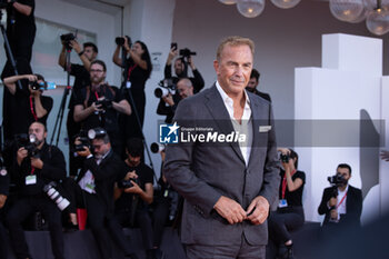 2024-09-07 - Kevin Costner attends the Closing Ceremony red carpet during the 81st Venice International Film Festival at Palazzo del Cinema on September 07, 2024 in Venice, Italy. ©Photo: Cinzia Camela. - 2024 CLOSING CEREMONY RED CARPET - THE 81ST VENICE INTERNATIONAL FILM FESTIVAL - NEWS - VIP