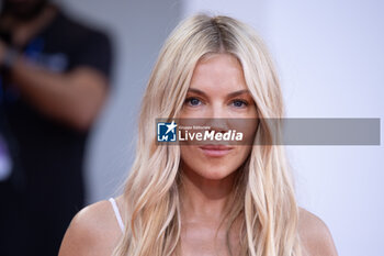 2024-09-07 - Sienna Miller attends the Closing Ceremony red carpet during the 81st Venice International Film Festival at Palazzo del Cinema on September 07, 2024 in Venice, Italy. ©Photo: Cinzia Camela. - 2024 CLOSING CEREMONY RED CARPET - THE 81ST VENICE INTERNATIONAL FILM FESTIVAL - NEWS - VIP