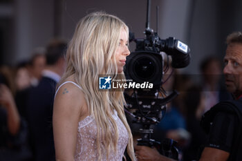 2024-09-07 - Sienna Miller attends the Closing Ceremony red carpet during the 81st Venice International Film Festival at Palazzo del Cinema on September 07, 2024 in Venice, Italy. ©Photo: Cinzia Camela. - 2024 CLOSING CEREMONY RED CARPET - THE 81ST VENICE INTERNATIONAL FILM FESTIVAL - NEWS - VIP