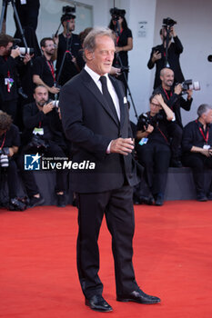 2024-09-07 - Vincent Lindon attends the Closing Ceremony red carpet during the 81st Venice International Film Festival at Palazzo del Cinema on September 07, 2024 in Venice, Italy. ©Photo: Cinzia Camela. - 2024 CLOSING CEREMONY RED CARPET - THE 81ST VENICE INTERNATIONAL FILM FESTIVAL - NEWS - VIP