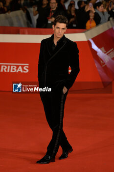 2024-10-16 - Achille Lauro attends the Red Carpet Opening Ceremony during the 19th Rome Film Festival at Auditorium Parco Della Musica on October 16, 2024 in Rome, Italy. - FESTA DEL CINEMA OPENING CEREMONY - NEWS - VIP