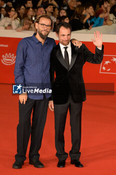 2024-10-16 - Andrea Segre and Elio Germano attends the Red Carpet Opening Ceremony during the 19th Rome Film Festival at Auditorium Parco Della Musica on October 16, 2024 in Rome, Italy. - FESTA DEL CINEMA OPENING CEREMONY - NEWS - VIP