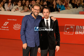 2024-10-16 - Andrea Segre and Elio Germano attends the Red Carpet Opening Ceremony during the 19th Rome Film Festival at Auditorium Parco Della Musica on October 16, 2024 in Rome, Italy. - FESTA DEL CINEMA OPENING CEREMONY - NEWS - VIP