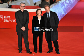 2024-10-18 - Gilles Bourdos, Paola Malanga and Vincent Lindon attend the 