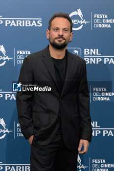 2024-10-18 - Pippo Mezzapesa director attends the Photocall of the movie “Avetrana - Qui non e’ Hollywood” during the 19th Rome Film Festival at Auditorium Parco Della Musica on October 18, 2024 in Rome, Italy. - THE 19TH ROME FILM FEST PHOTOCALL 