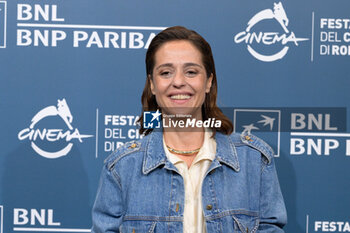 2024-10-18 - Vanessa Scalera attends the Photocall of the movie “Avetrana - Qui non e’ Hollywood” during the 19th Rome Film Festival at Auditorium Parco Della Musica on October 18, 2024 in Rome, Italy. - THE 19TH ROME FILM FEST PHOTOCALL 