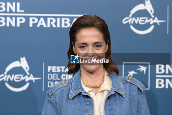 2024-10-18 - Vanessa Scalera attends the Photocall of the movie “Avetrana - Qui non e’ Hollywood” during the 19th Rome Film Festival at Auditorium Parco Della Musica on October 18, 2024 in Rome, Italy. - THE 19TH ROME FILM FEST PHOTOCALL 