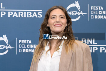 2024-10-18 - Giulia Perulli attends the Photocall of the movie “Avetrana - Qui non e’ Hollywood” during the 19th Rome Film Festival at Auditorium Parco Della Musica on October 18, 2024 in Rome, Italy. - THE 19TH ROME FILM FEST PHOTOCALL 